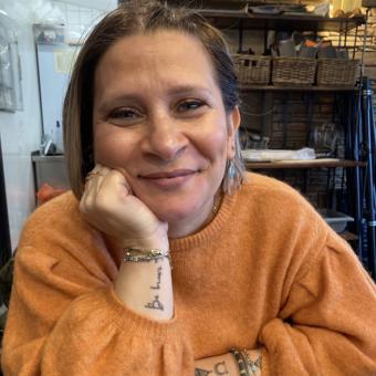 Monica – Blauwe Straal Lichtwerkster en spirituele coach. Boodschappen van gidsen, healing en inzichten.